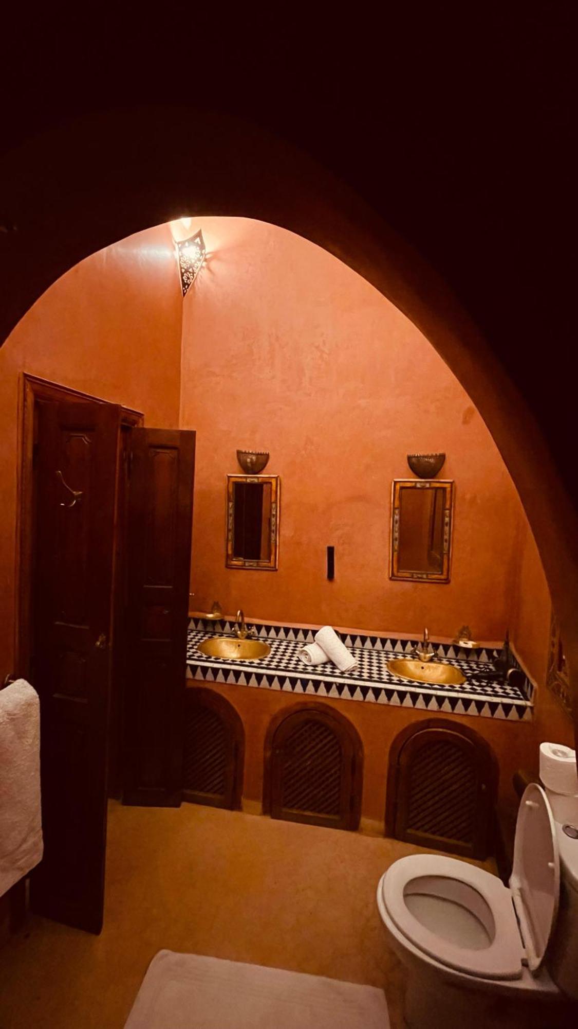 Riad Le Dromadaire Bleu By Weekome Марракеш Екстер'єр фото